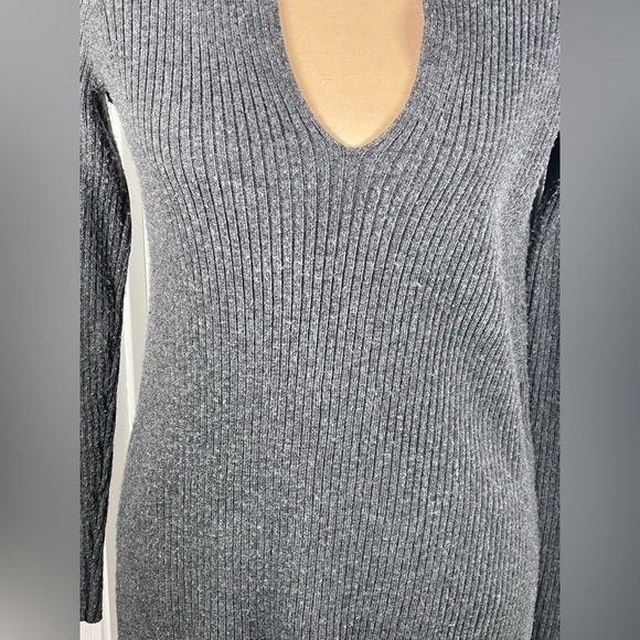 Ettiwa by Anthropologie Ribbed Gray Merino Wool blend Long knit sweater size XS - Picture 5 of 8